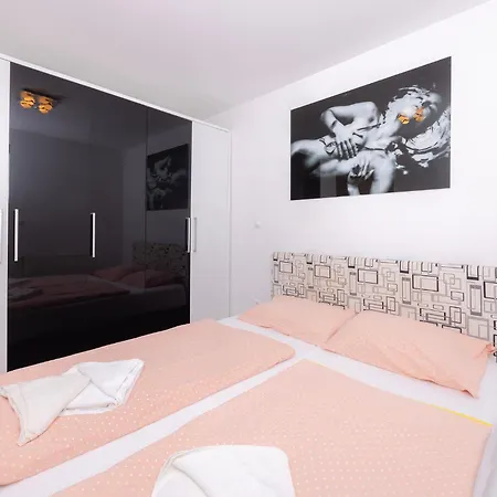 Apartment Arnika Kranjska Gora Buitenkant foto